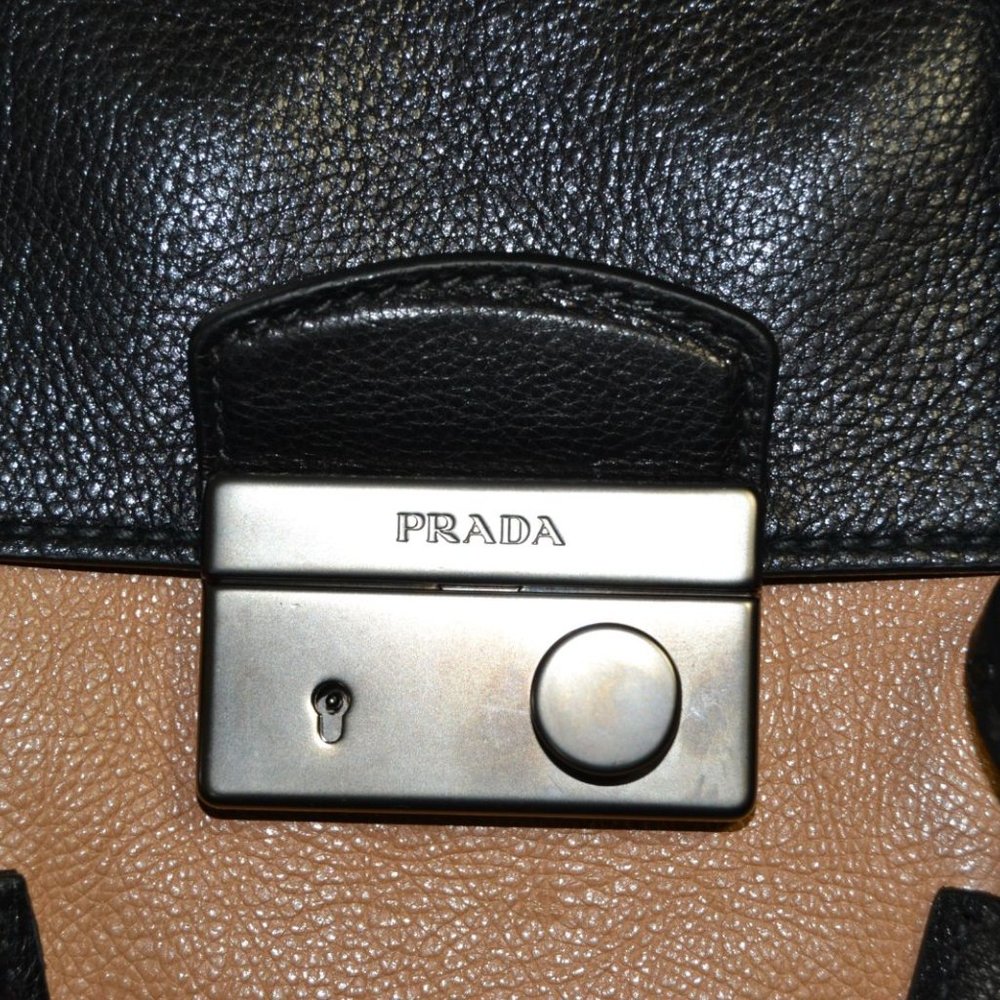 Prada Glacè Calf Large Twin Pocket Tote - Picture 8 of 15